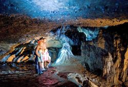 Stalactietengrot Osterhöhle in Tronsdorf