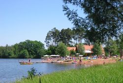 Rothsee tussen Roth, Hilpoltstein en Allersberg © Gerlinde Grüner