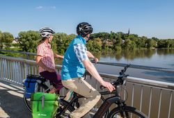 Fünf-Flüsse-Radweg - Blick auf Bad Abbach_© Florian Trykowski