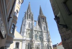 Cathedral of St. Peter and Paul in Regensburg_ © Manja Wolf