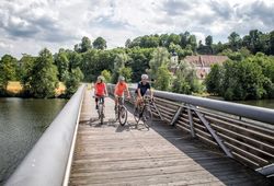 Cyclists on the bridge at Mariaort_ © Florian Trykowski